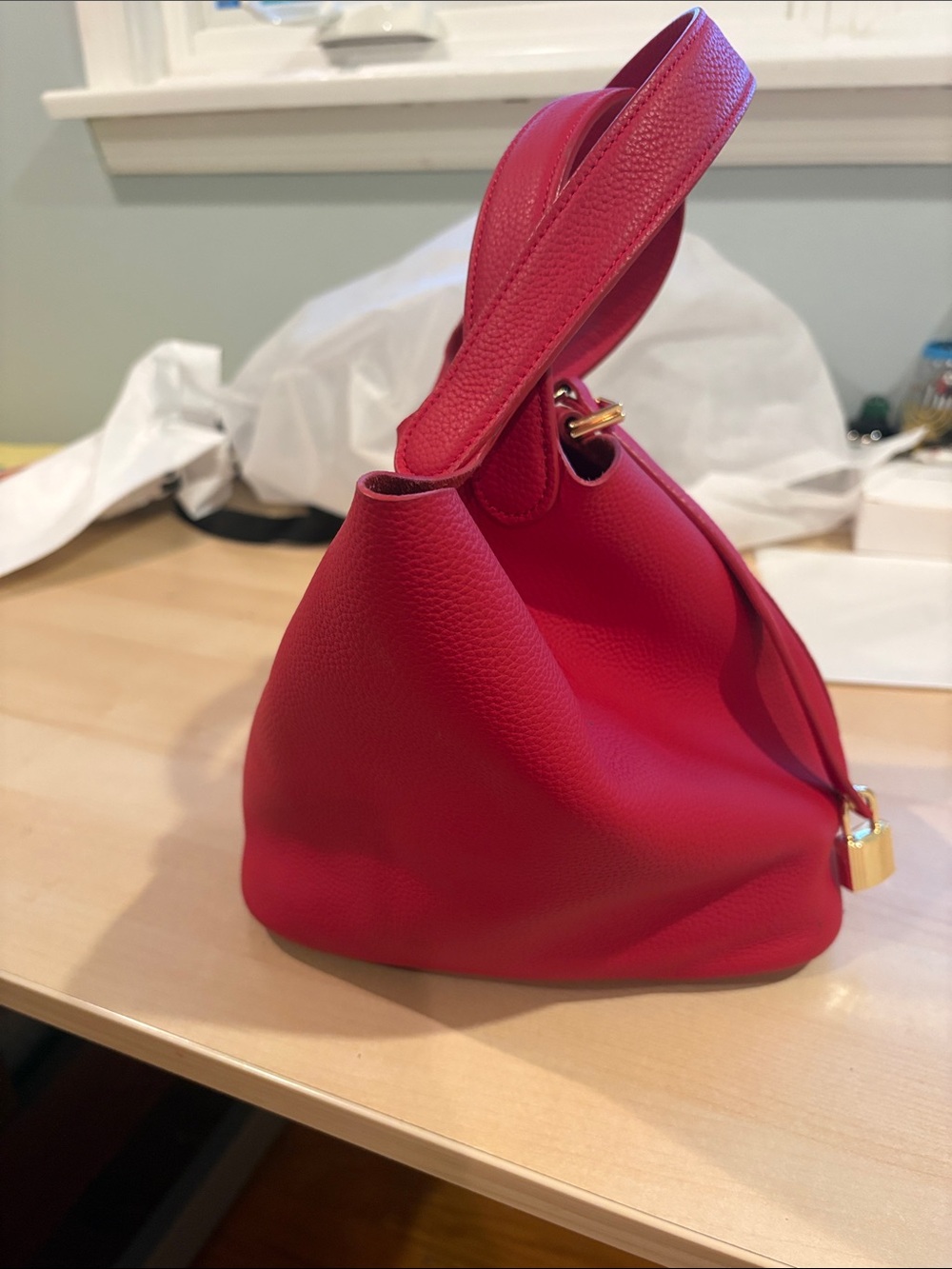 Red Leather Bucket Tote Handbag - Unbranded - Picture 4 of 16